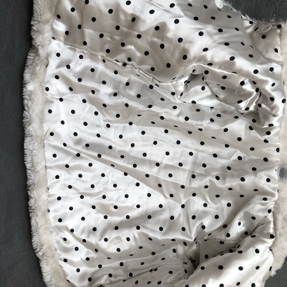 Coat - Picture 3 of 4